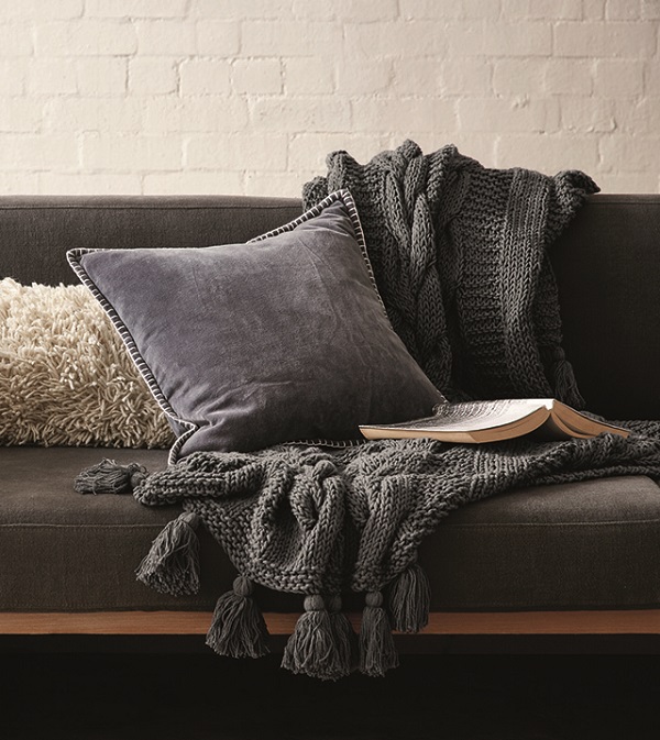 Una coperta per il divano - Interior Break
